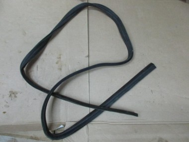 Уплотнитель моторного отсека MERCEDES-BENZ E-класс W211/S211 (2002 - 2006) — Разборка Мерседес