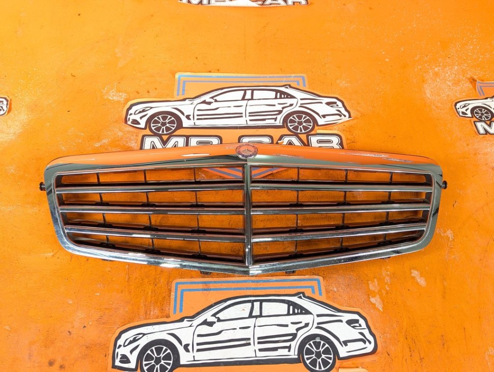 Решетка радиатора MERCEDES-BENZ E-класс W212/S212/C207/A207 (2009 - 2013) фото 1 &mdash; Разборка Мерседес
