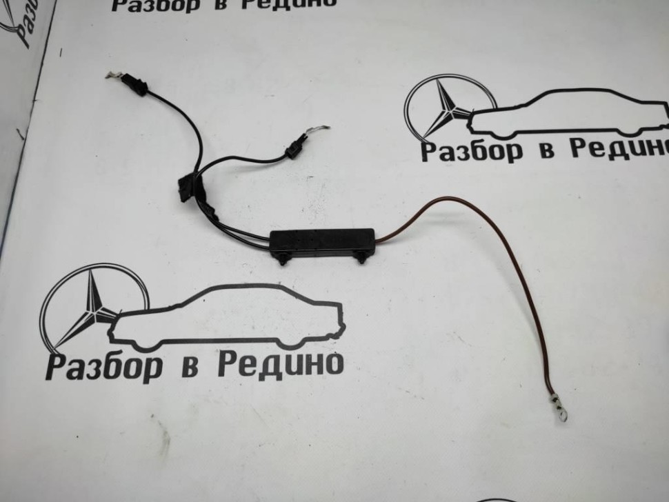 Антенна MERCEDES-BENZ C-класс W204/S204 (2006 - 2011) фото 1 — Разборка Мерседес