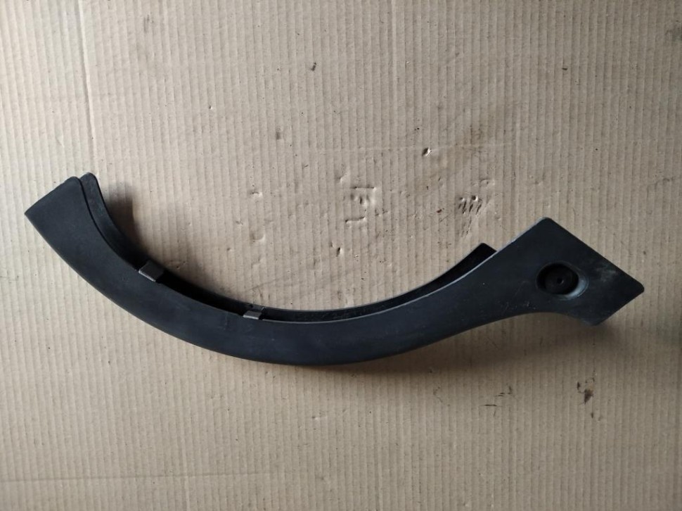 Накладка петли багажника MERCEDES-BENZ E-класс W210/S210 (1995 - 1999) фото 1 &mdash; Разборка Мерседес