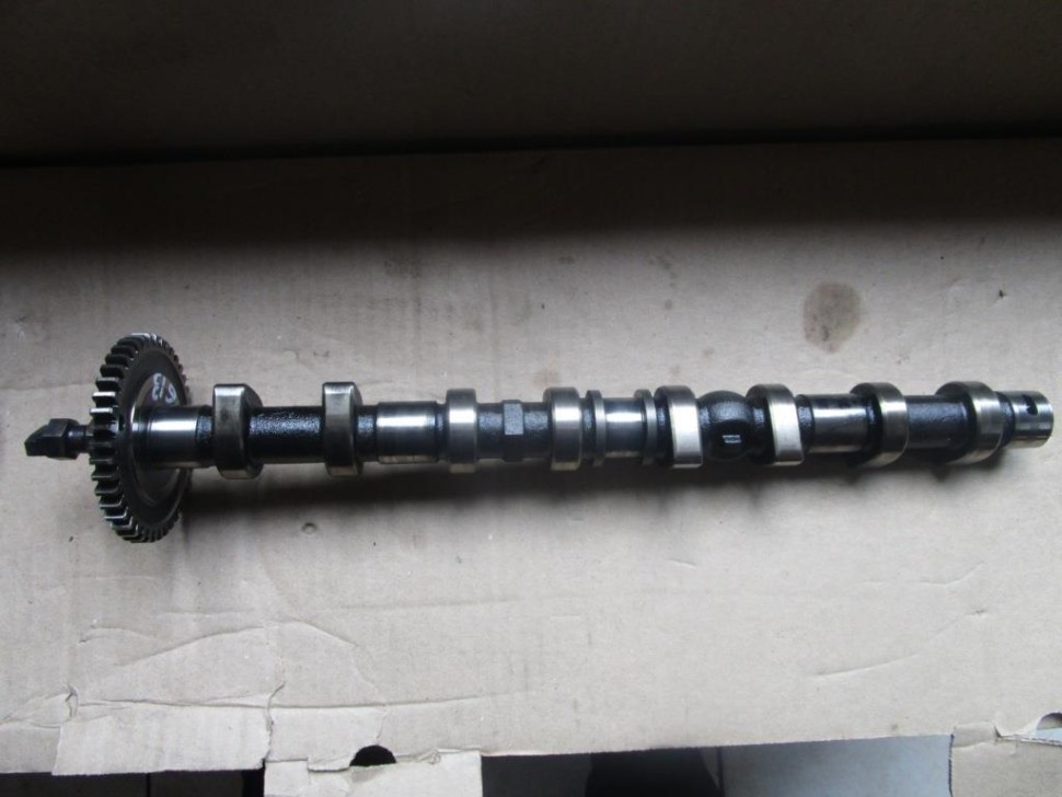 Распредвал выпускной MERCEDES-BENZ Vito W638 (1996 - 2003) фото 1 — Разборка Мерседес