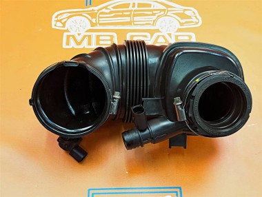 Патрубок воздушный MERCEDES-BENZ C-класс W204/S204 (2006 - 2011) — Разборка Мерседес