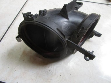 Патрубок воздушный MERCEDES-BENZ R-класс W251 (2005 - 2007) — Разборка Мерседес