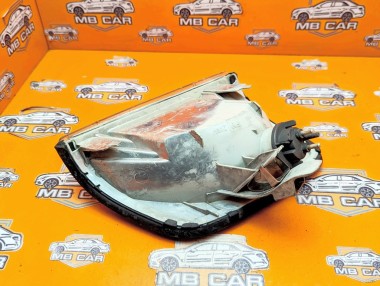 Поворотник правый MERCEDES-BENZ E-класс W124/S124/C124/A124 (1984 - 1997) — Разборка Мерседес