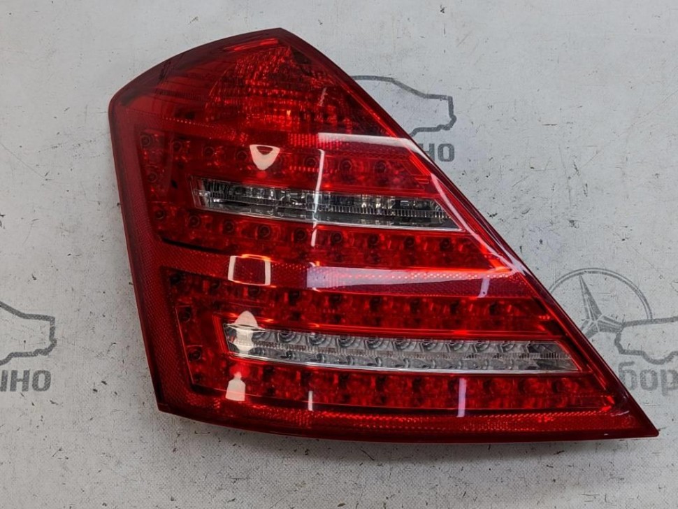 Фонарь задний левый MERCEDES-BENZ S-класс W221 рестайлинг (2009 - 2013) фото 1 — Разборка Мерседес