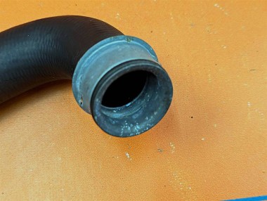 Патрубок радиатора MERCEDES-BENZ C-класс W204/S204/С204 рестайлинг (2011 - 2015) — Разборка Мерседес