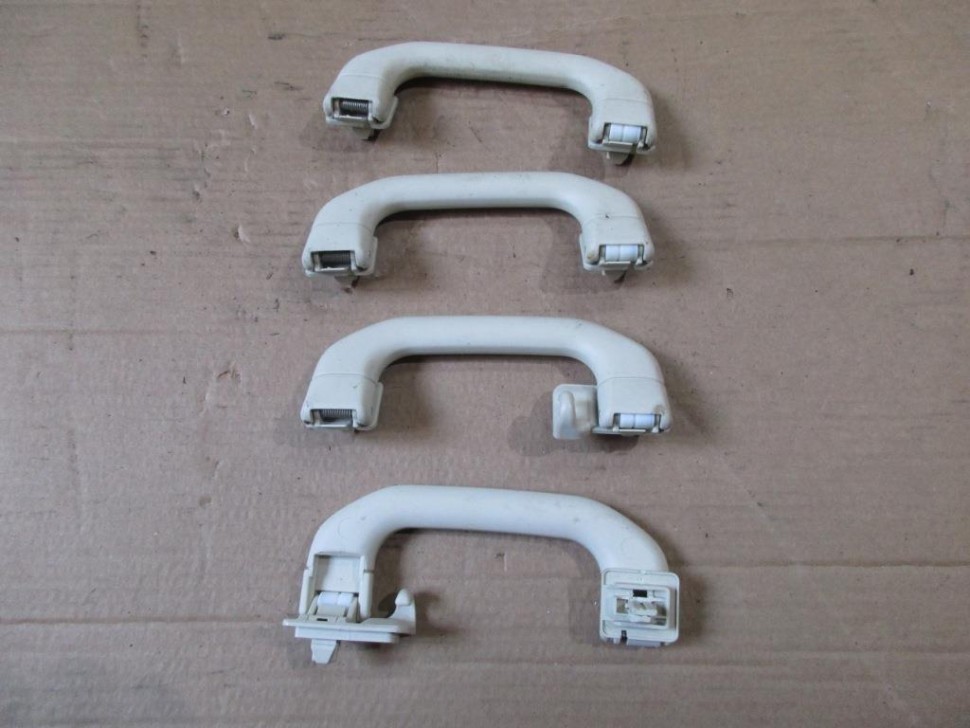 Ручка потолка MERCEDES-BENZ C-класс W203/S203/CL203 рестайлинг (2004 - 2008) фото 1 — Разборка Мерседес