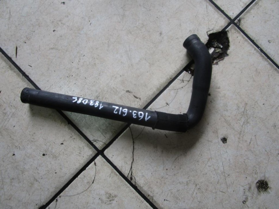 Патрубок ОЖ MERCEDES-BENZ M-класс W163 рестайлинг (2001 - 2005) фото 1 — Разборка Мерседес