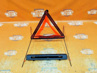 Знак аварийной остановки MERCEDES-BENZ C-класс W205/S205/C205/A205 (2014 - 2018) — Разборка Мерседес