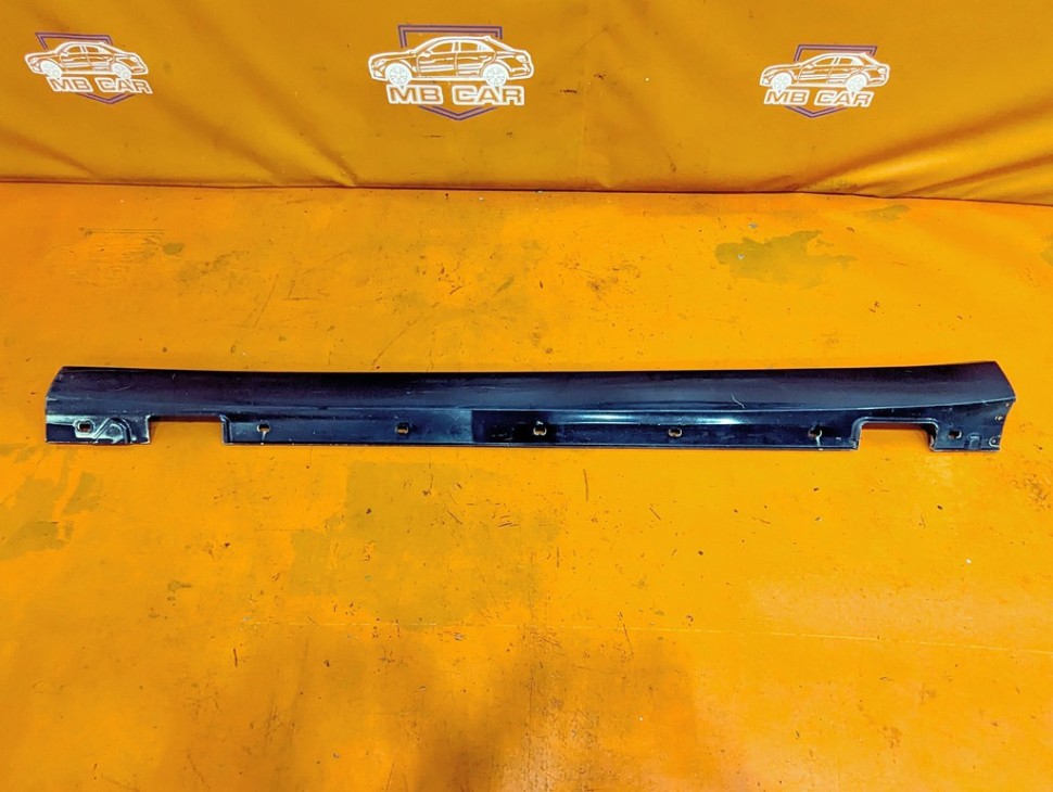 Порог пластиковый левый MERCEDES-BENZ E-класс W212/S212/C207/A207 (2009 - 2013) фото 1 — Разборка Мерседес