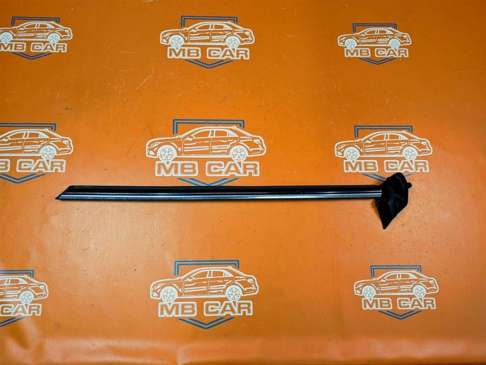 Молдинг стекла двери MERCEDES-BENZ CL-класс C215 (1999 - 2002) фото 1 — Разборка Мерседес