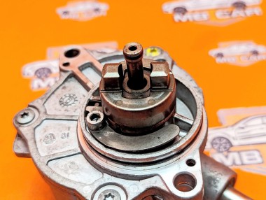 Насос вакуумный MERCEDES-BENZ Sprinter W906 (2006 - 2019) — Разборка Мерседес