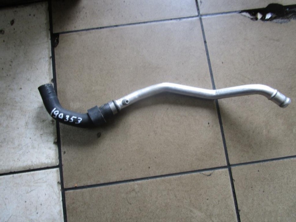 Трубка ОЖ MERCEDES-BENZ C-класс W205/S205/C205/A205 (2014 - 2018) фото 1 — Разборка Мерседес