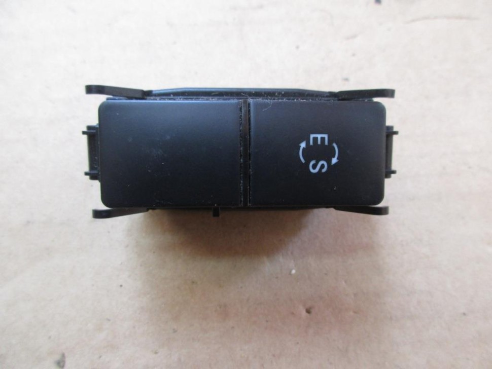 Кнопка MERCEDES-BENZ E-класс W212/S212/C207/A207 рестайлинг (2013 - 2016) фото 1 — Разборка Мерседес