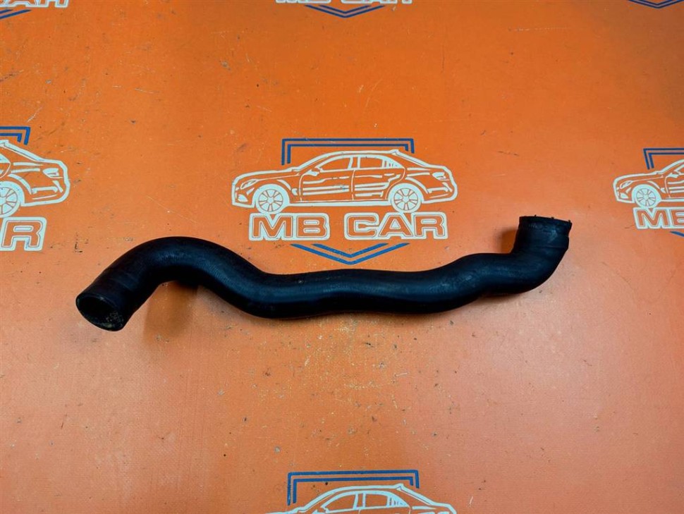 Патрубок радиатора MERCEDES-BENZ M-класс W163 (1997 - 2001) фото 1 — Разборка Мерседес