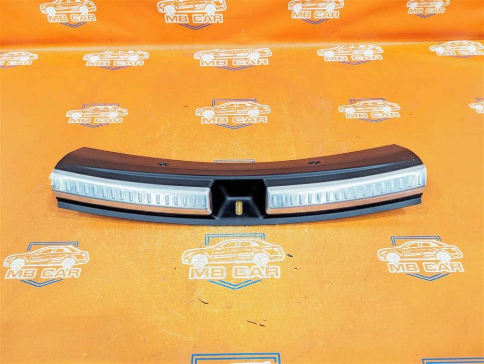Накладка замка багажника MERCEDES-BENZ GLE-класс Coupe C292 (2015 - 2019) фото 1 — Разборка Мерседес