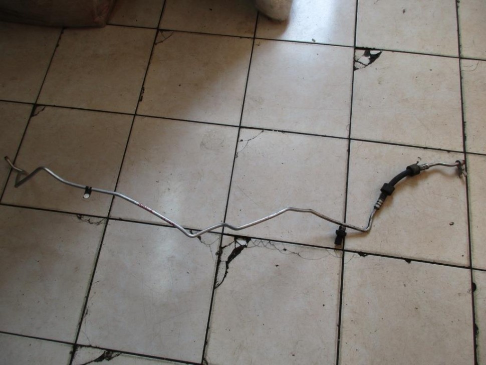 Трубка кондиционера MERCEDES-BENZ GL-класс X164 (2006 - 2009) фото 1 &mdash; Разборка Мерседес