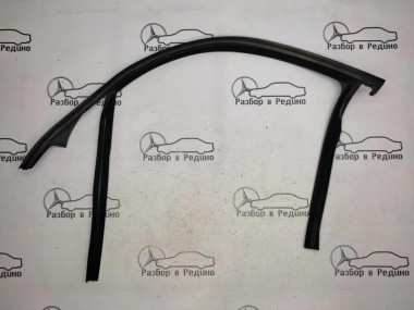 Уплотнитель стекла двери MERCEDES-BENZ M-класс W166 (2011 - 2015) — Разборка Мерседес