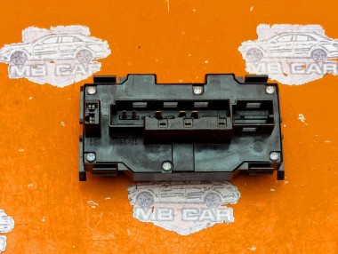 Кнопка аварийной сигнализации MERCEDES-BENZ C-класс W202/S202 рестайлинг (1997 - 2001) — Разборка Мерседес