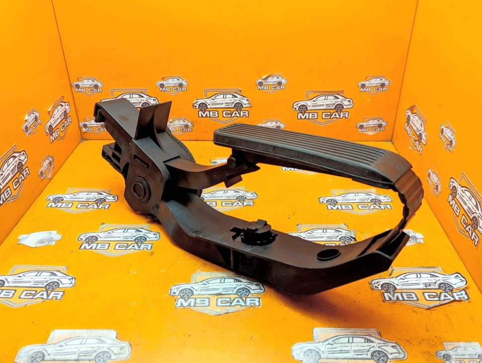 Педаль газа электронная MERCEDES-BENZ C-класс W203/S203/CL203 (2000 - 2004) фото 1 &mdash; Разборка Мерседес