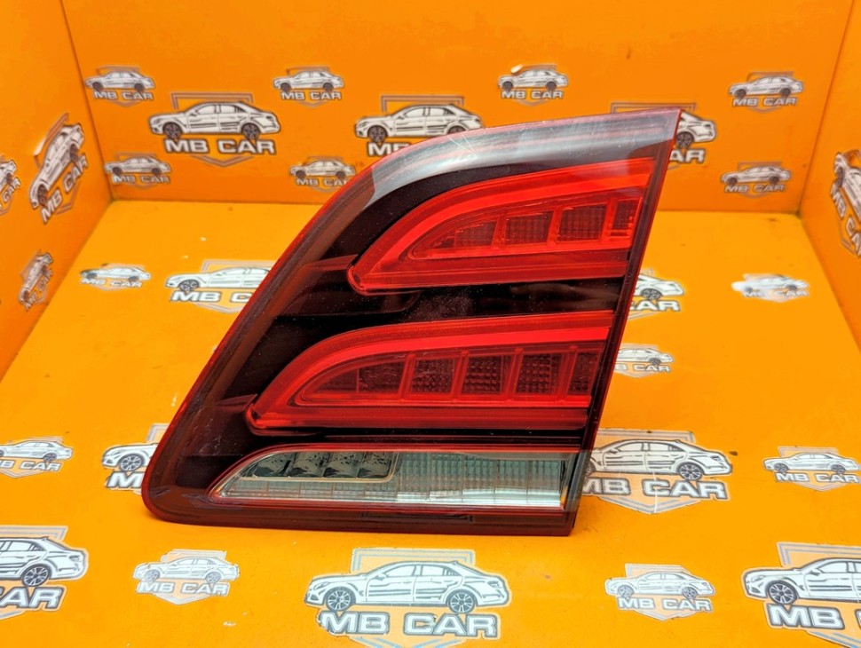 Фонарь крышки багажника MERCEDES-BENZ GLE-класс W166 (2015 - 2018) фото 1 — Разборка Мерседес