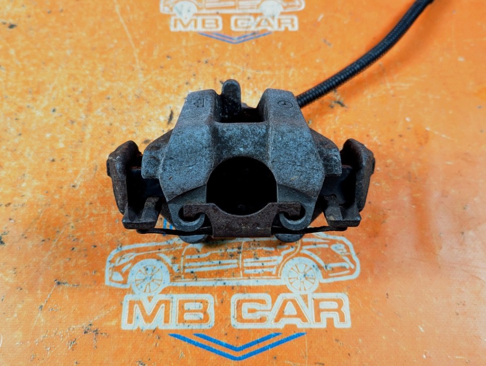 Суппорт задний левый MERCEDES-BENZ S-класс W220 (1998 - 2005) фото 1 — Разборка Мерседес