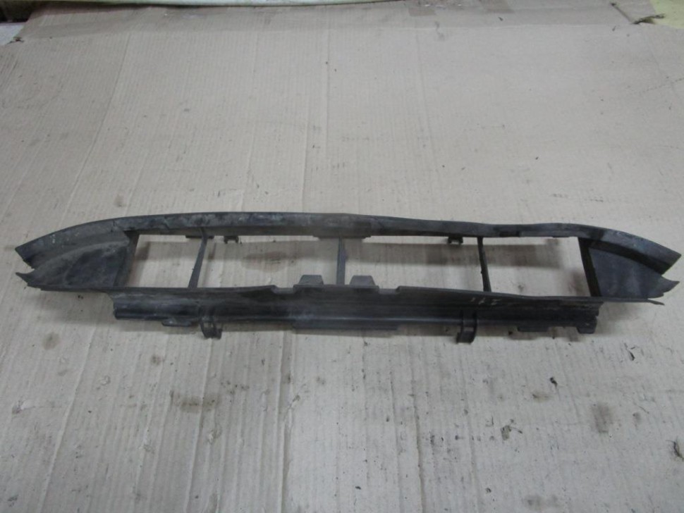 Воздухозаборник MERCEDES-BENZ E-класс W210/S210 (1995 - 1999) фото 1 — Разборка Мерседес