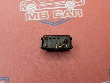 Кнопка стеклоподъемников MERCEDES-BENZ S-класс W140 (1991 - 1998) — Разборка Мерседес