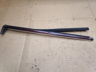 Молдинг стекла двери MERCEDES-BENZ CLK-класс C209/W209 (2002 - 2005) — Разборка Мерседес