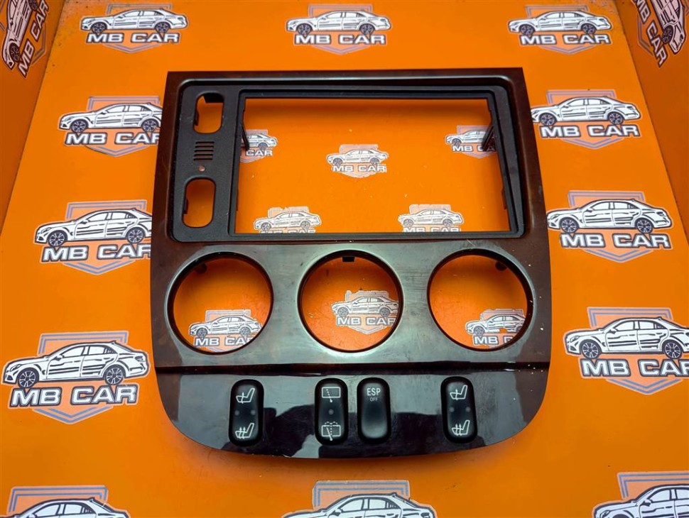 Накладка блока климата MERCEDES-BENZ M-класс W163 рестайлинг (2001 - 2005) фото 1 — Разборка Мерседес