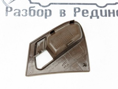 Накладка ручки двери MERCEDES-BENZ M-класс W163 (1997 - 2001) — Разборка Мерседес