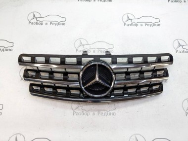 Решетка радиатора MERCEDES-BENZ M-класс W164 рестайлинг (2008 - 2011) — Разборка Мерседес
