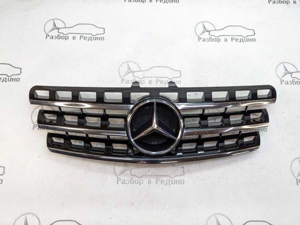 Решетка радиатора MERCEDES-BENZ M-класс W164 рестайлинг (2008 - 2011) фото 1 — Разборка Мерседес