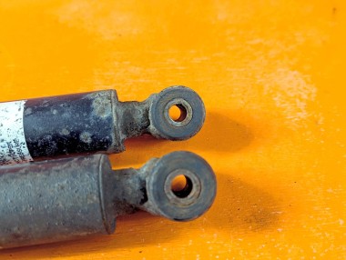 Амортизатор задний MERCEDES-BENZ C-класс W202/S202 (1993 - 1997) &mdash; Разборка Мерседес