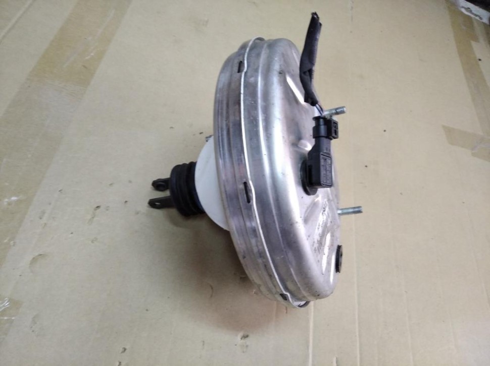 Вакуумный усилитель тормозов MERCEDES-BENZ GLA-класс X156 рестайлинг (2017 - 2020) фото 1 — Разборка Мерседес