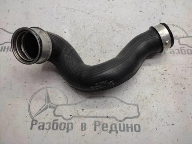 Патрубок интеркулера MERCEDES-BENZ C-класс W203/S203/CL203 (2000 - 2004) — Разборка Мерседес