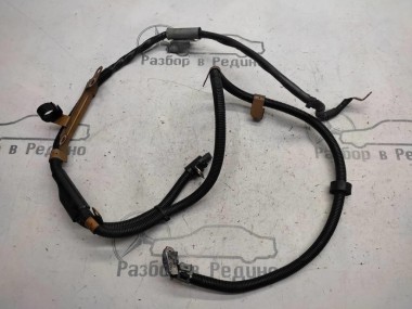 Провод стартера MERCEDES-BENZ C-класс W204/S204 (2006 - 2011) — Разборка Мерседес