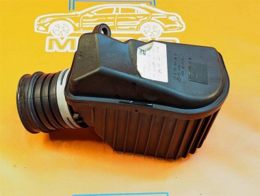Резонатор воздушного фильтра MERCEDES-BENZ CLK-класс C209/A209 (2002 - 2005) — Разборка Мерседес