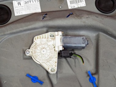 Стеклоподъемник передний правый MERCEDES-BENZ A-класс W169 (2004 - 2008) — Разборка Мерседес