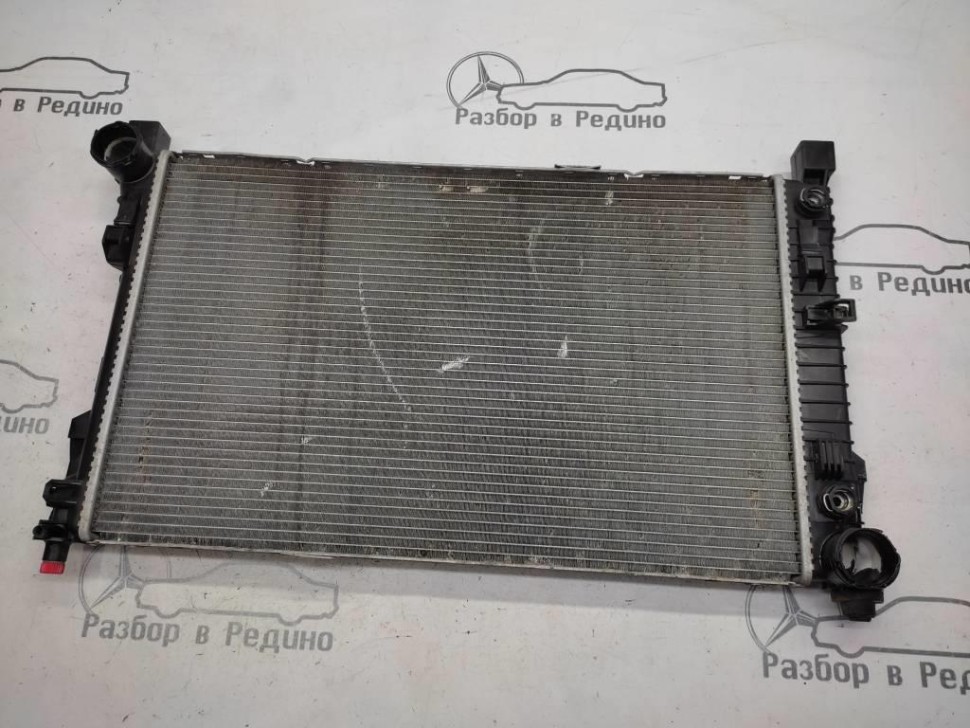 Радиатор MERCEDES-BENZ CLK-класс C209/A209 (2002 - 2005) фото 1 — Разборка Мерседес