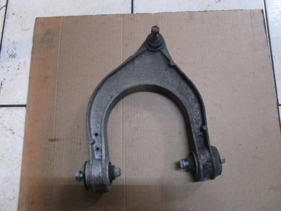 Рычаг передний верхний MERCEDES-BENZ E-класс W211/S211 (2002 - 2006) фото 1 — Разборка Мерседес