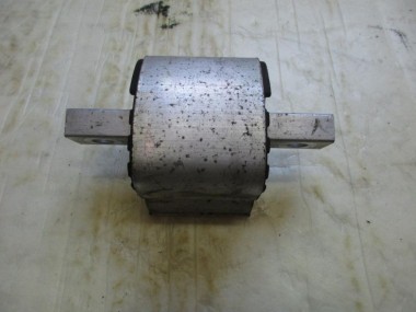 Опора КПП MERCEDES-BENZ C-класс W205/S205/C205/A205 (2014 - 2018) — Разборка Мерседес