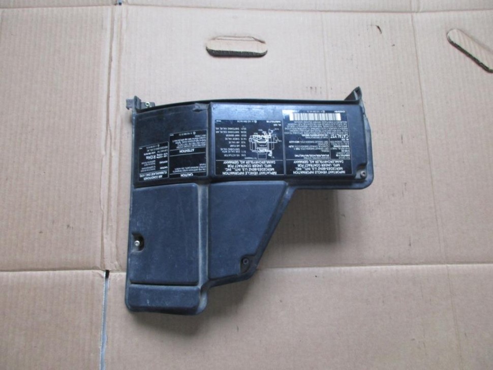 Крышка блока предохранителей MERCEDES-BENZ M-класс W163 рестайлинг (2001 - 2005) фото 1 — Разборка Мерседес