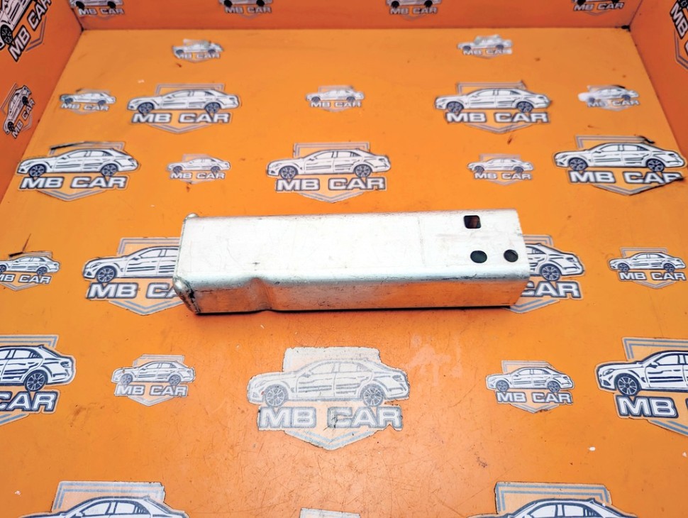 Кронштейн крепления бампера MERCEDES-BENZ C-класс W205/S205/C205/A205 (2014 - 2018) фото 1 — Разборка Мерседес