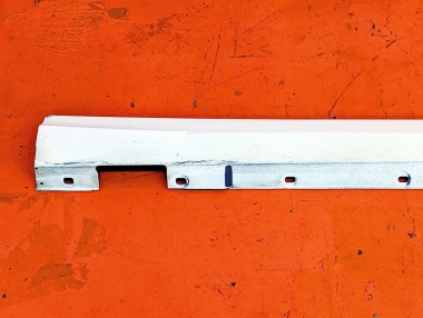 Порог пластиковый правый MERCEDES-BENZ C-класс W204/S204 (2006 - 2011) — Разборка Мерседес