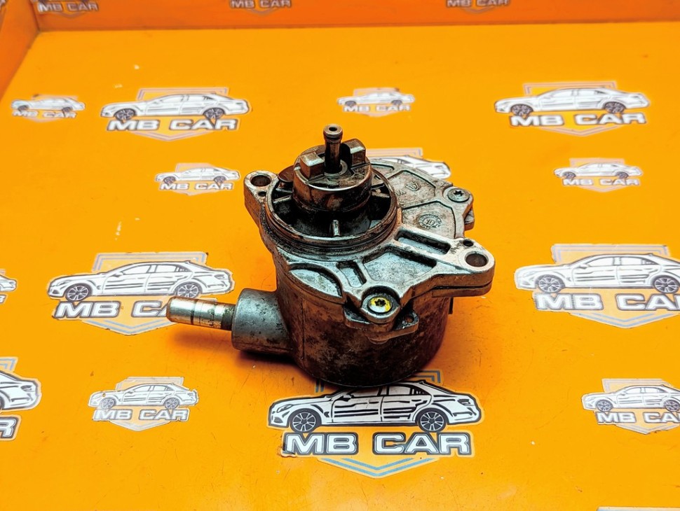 Насос вакуумный MERCEDES-BENZ M-класс W163 рестайлинг (2001 - 2005) фото 1 — Разборка Мерседес