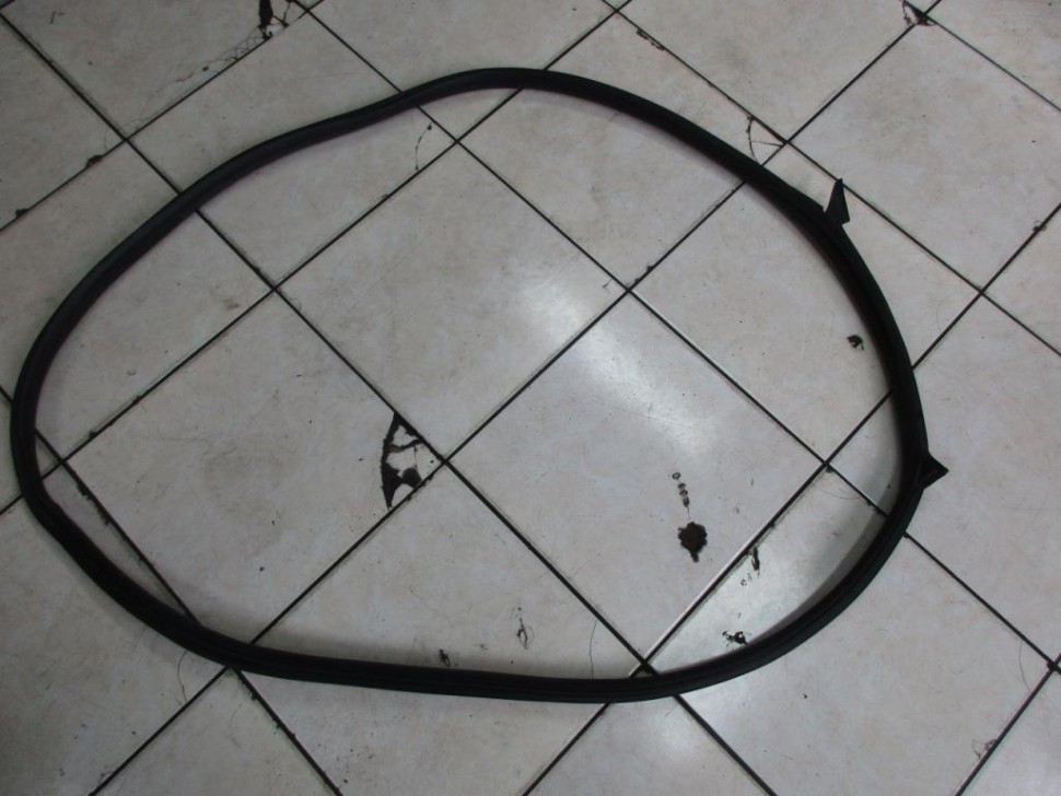 Уплотнители дверей MERCEDES-BENZ CLS-класс C218/X218 (2010 - 2014) фото 1 — Разборка Мерседес