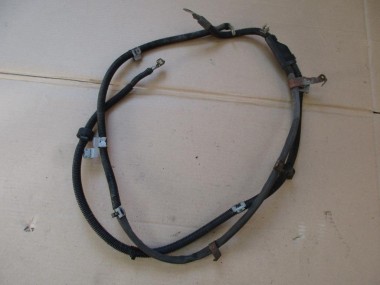 Провод стартера MERCEDES-BENZ C-класс W204/S204 (2006 - 2011) — Разборка Мерседес