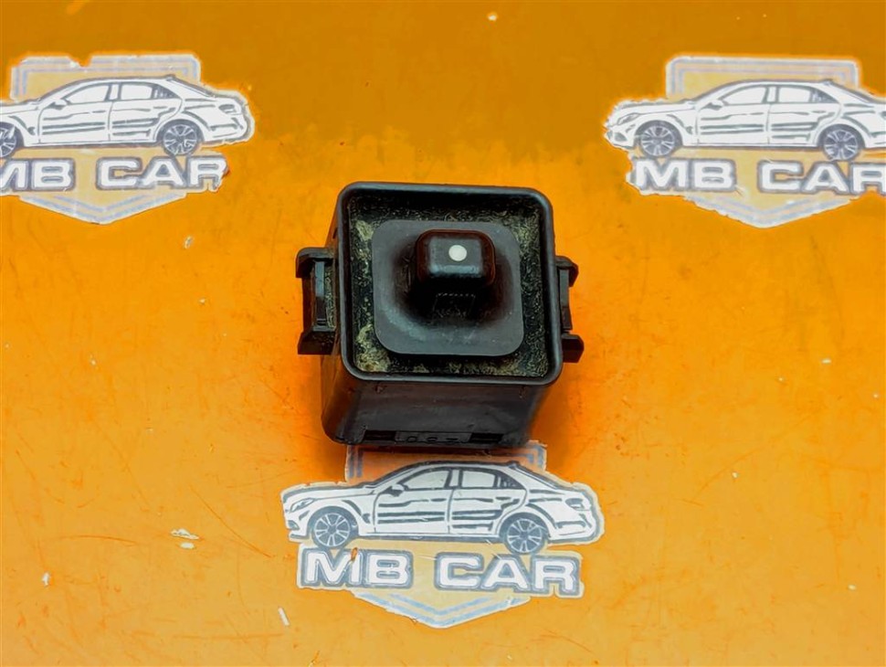 Кнопка регулировки зеркал MERCEDES-BENZ W124 W124/S124/C124/A124 (1984 - 1993) фото 1 — Разборка Мерседес