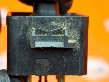 Кнопка регулировки зеркал MERCEDES-BENZ W124 W124/S124/C124/A124 (1984 - 1993) — Разборка Мерседес